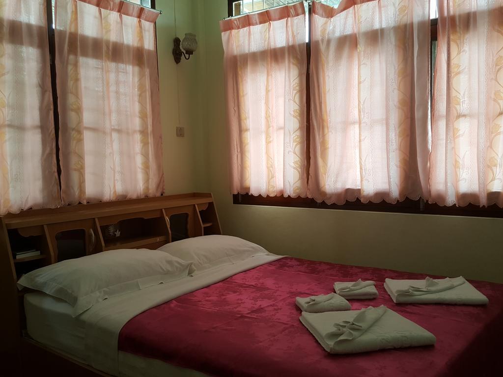 Emmanuel Guesthouse Прачуапкхирикхан Экстерьер фото